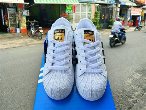 giày adidas fake giá rẻ